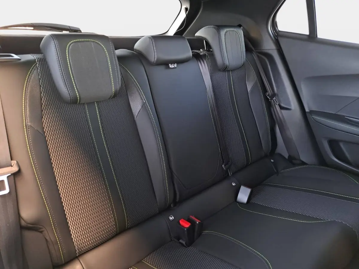 PEUGEOT 2008 1.2 HYBRID 145 E-DSC6 GT-LINE 2-WD LED KLIMAAUTO K