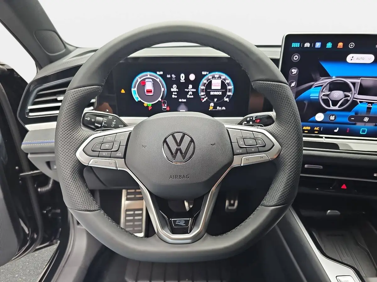 VW PASSAT VARIANT 2.0 TDI DSG R-LINE NAVI LED-MATRIX ACC PANO BLACK 