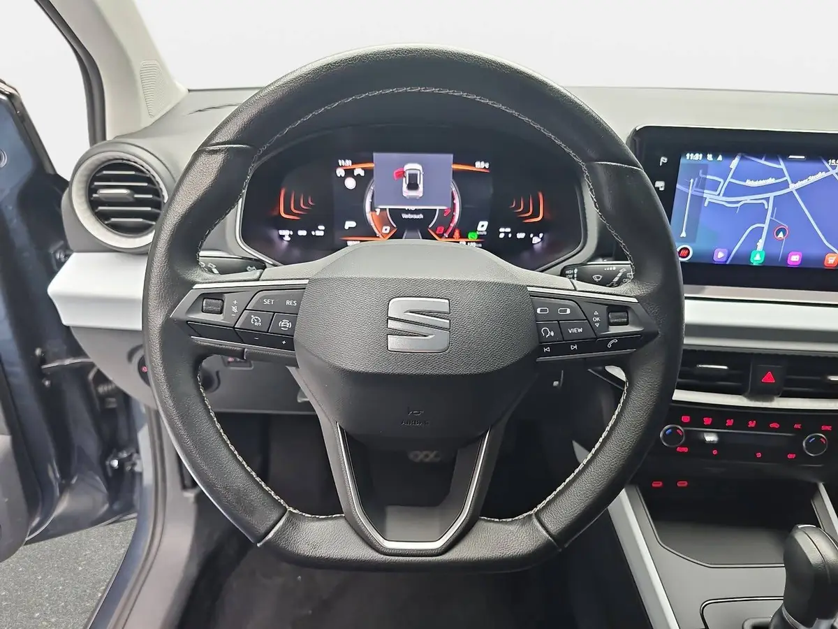 SEAT ARONA 1.0 TSI DSG STYLE NAVI LED PDC LM