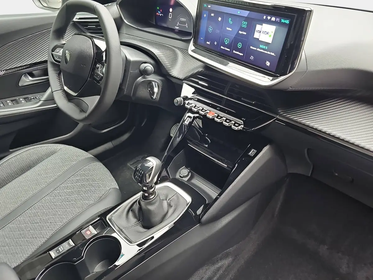 PEUGEOT 2008 1.2 PURETECH 100 ALLURE LED LM17