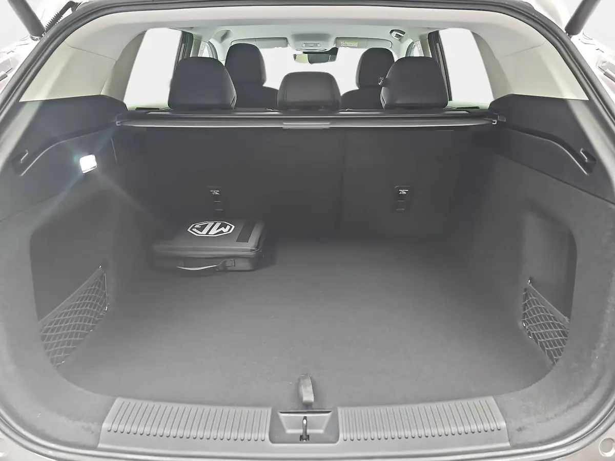 MG HS 1.5 PLUG-IN-HYBRID LUXURY LEDER 360-GRAD-KAMERA 19-ZOLL-LM