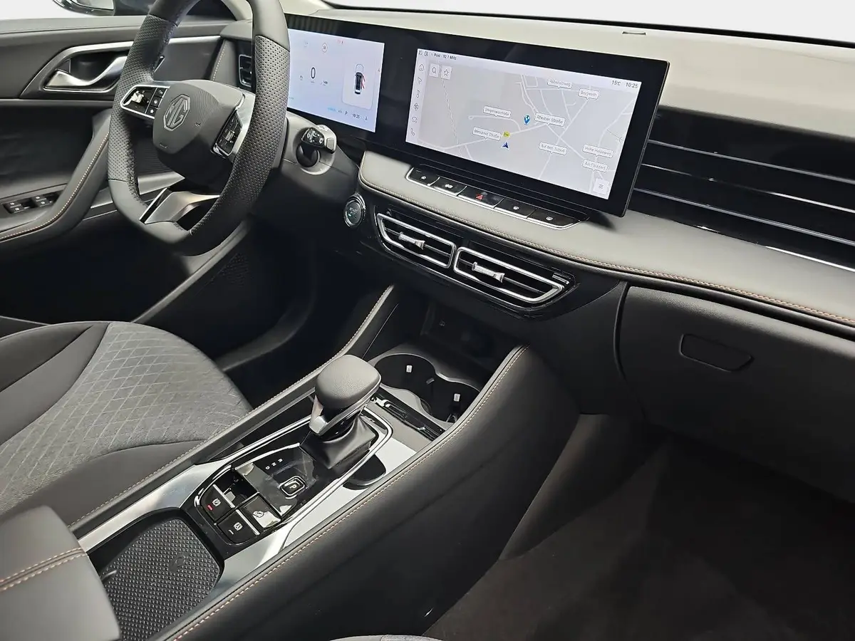 MG HS 1.5 PLUG-IN-HYBRID MY25.5 COMFORT NAVI LED-LICHT 19-ZOLL-LM