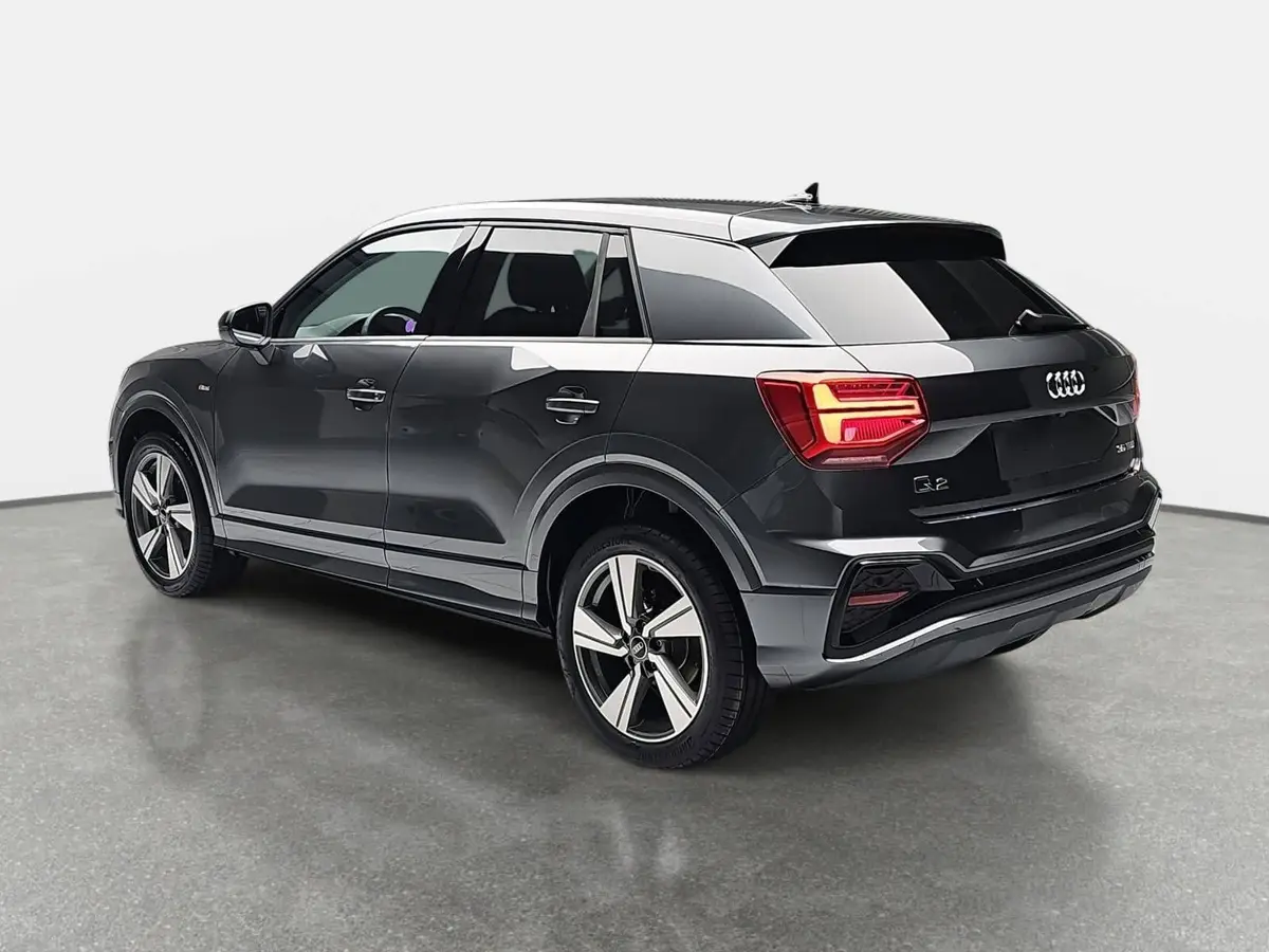 AUDI Q2 35 TFSI S-TRONIC S LINE NAVI LED ACC EL.HECKKL. WI