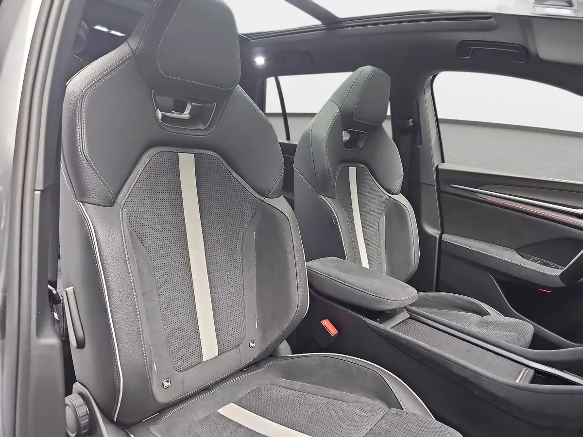 SKODA KODIAQ 1.5 TSI DSG SPORTLINE NAVI LED ACC PANO WINTER AHK