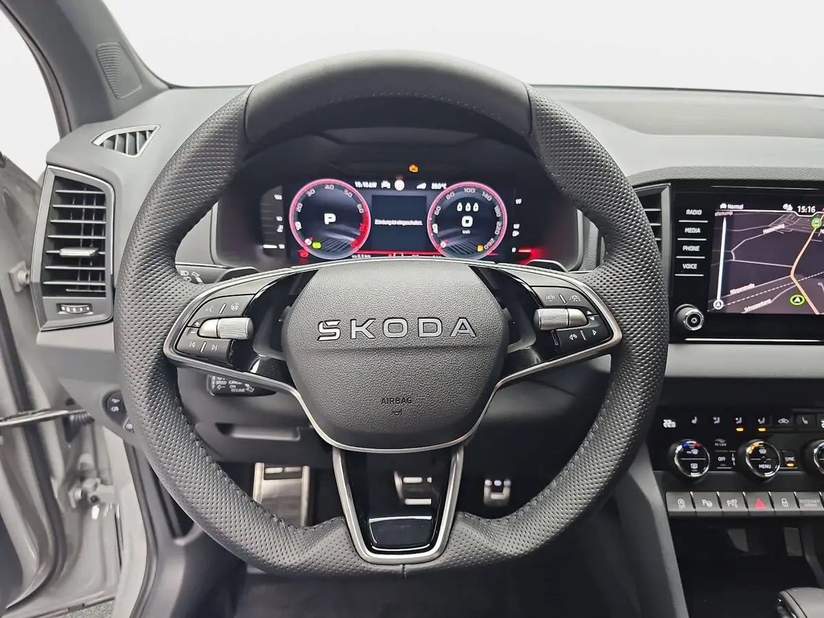 SKODA KAROQ 1.5 TSI DSG SPORTLINE NAVI LED-MATRIX PANO CANTON