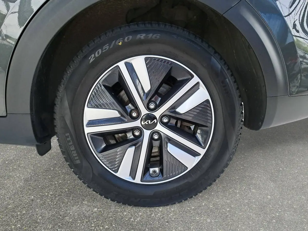 KIA NIRO 1.6 PHEV SPIRIT ACC WINTER KAMERA