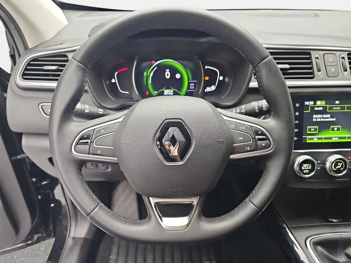 RENAULT KADJAR 1.3 TCE 140 LIMITED WINTER GRA LM