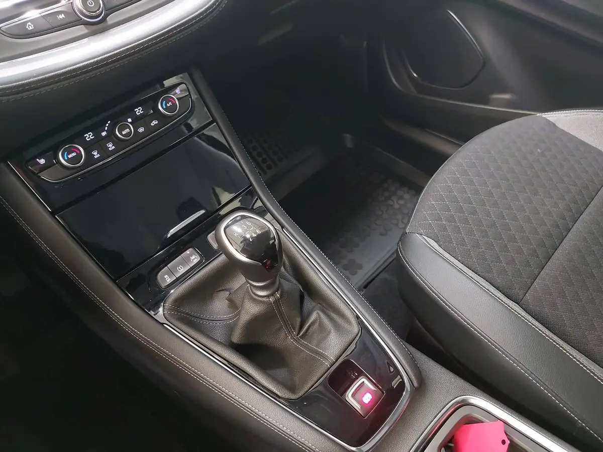 OPEL GRANDLAND (X) 1.2 TURBO INNOVATION LED WINTER PDC