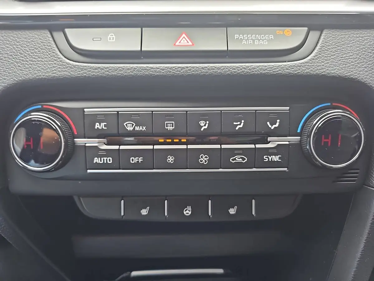 KIA XCEED 1.0 T-GDI VISION KOMFORT LED