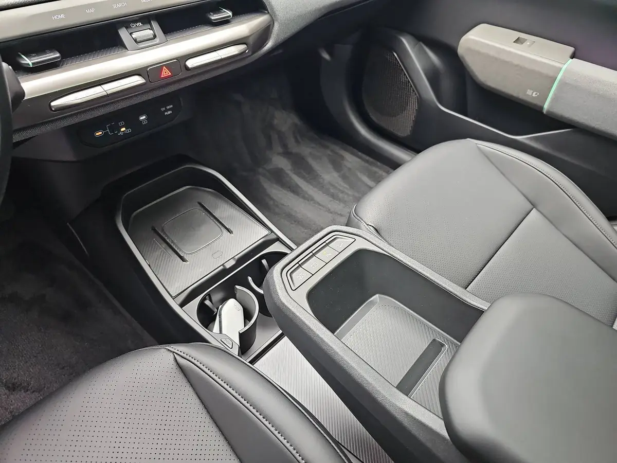 KIA EV4 81.4 KWH EARTH MJ26 UPGRADE TECHNOLOGY WINTER DWP DESIGN SOUND GLASD.