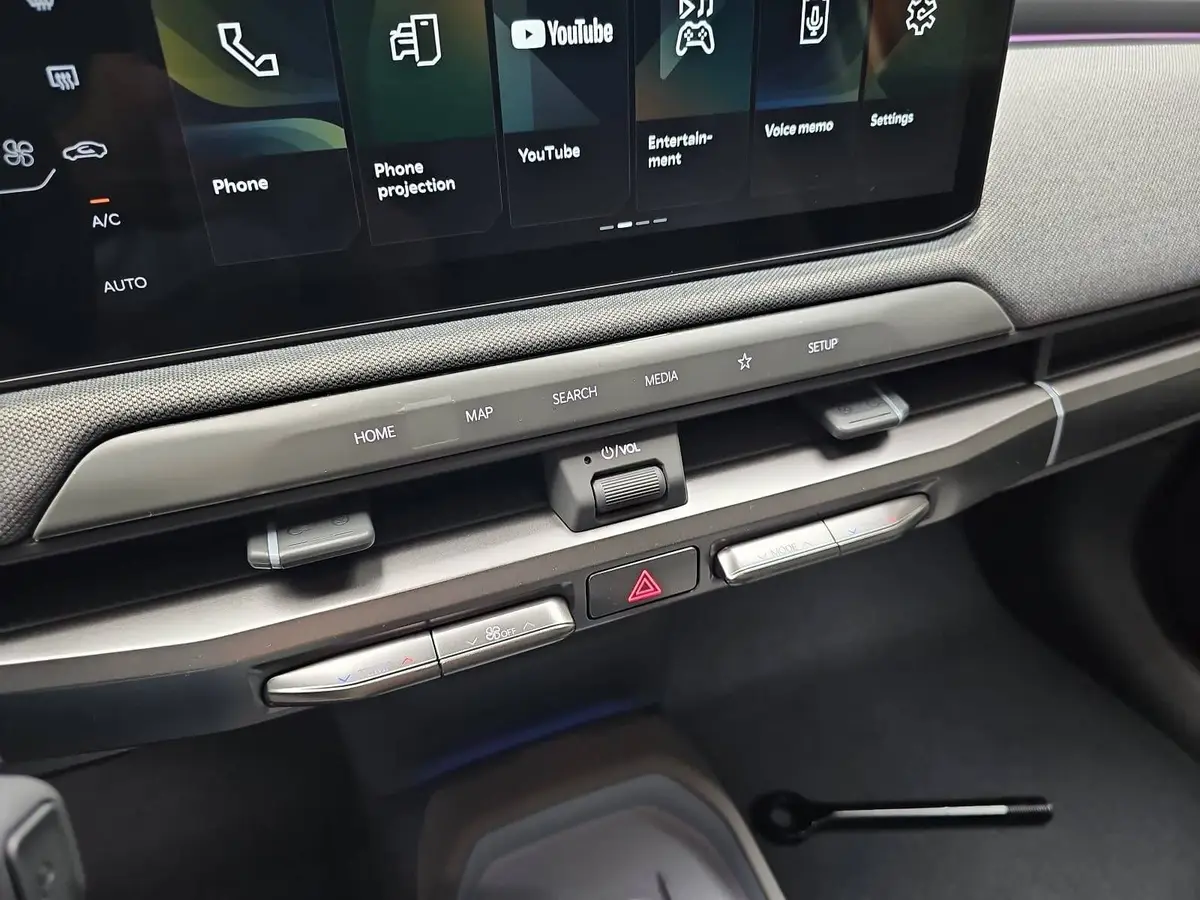 KIA EV3 81.4 KWH EARTH MJ26 WINTER BUSIN. UPGRADE DRIVEWISE-PARK DESIGN SOUND