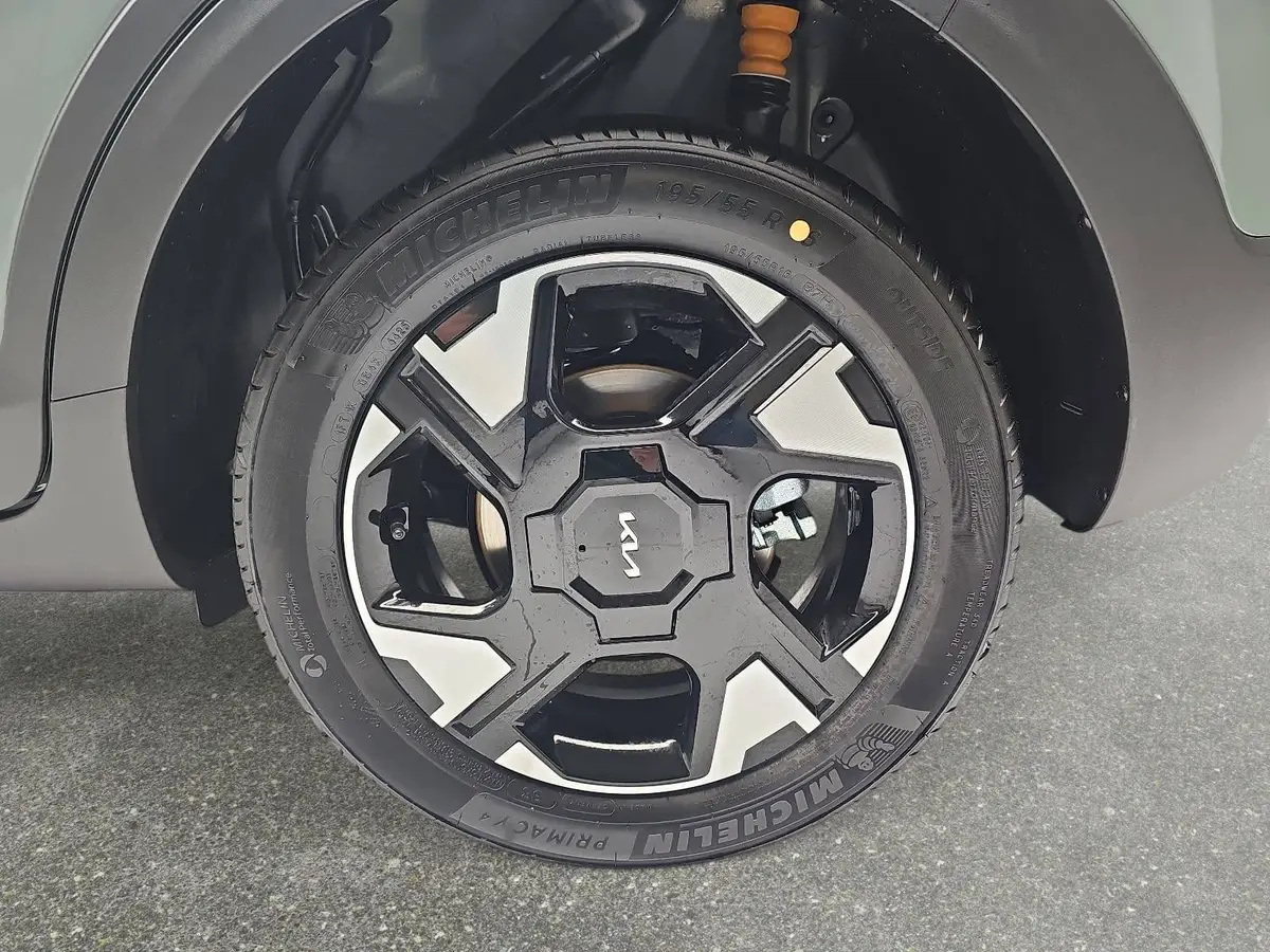 KIA STONIC 1.0 T-GDI 100 DCT VISION MJ26 SITZH. NAVI