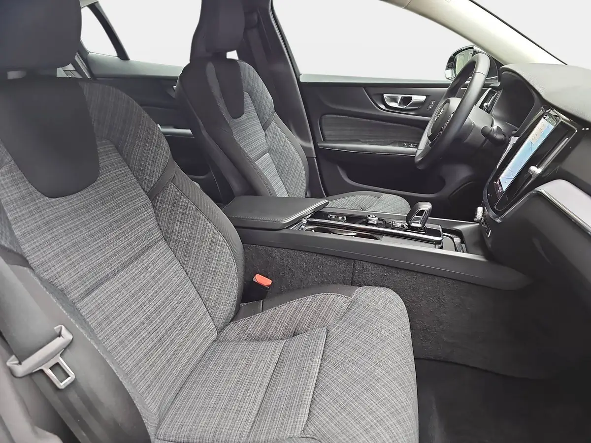 VOLVO S60 B4 AUTO. CORE NAVI LED GOOGLE KAMERA LM17