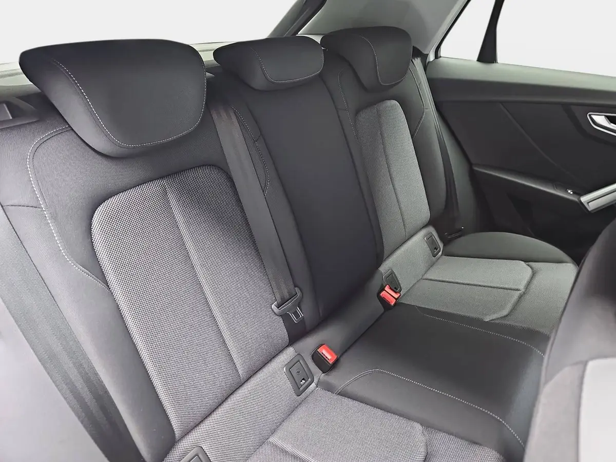 AUDI Q2 35 TFSI S-TRONIC S LINE NAVI LED ACC EL.HECKKL. WI