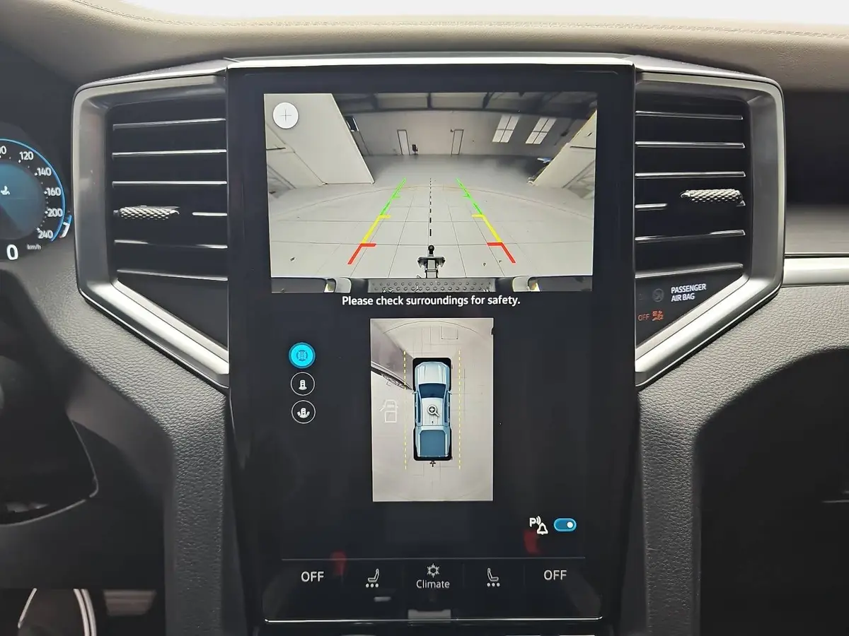 VW AMAROK 3.0 TDI AUTO. DOKA AVENTURA 4M NAVI LED AHK LM21