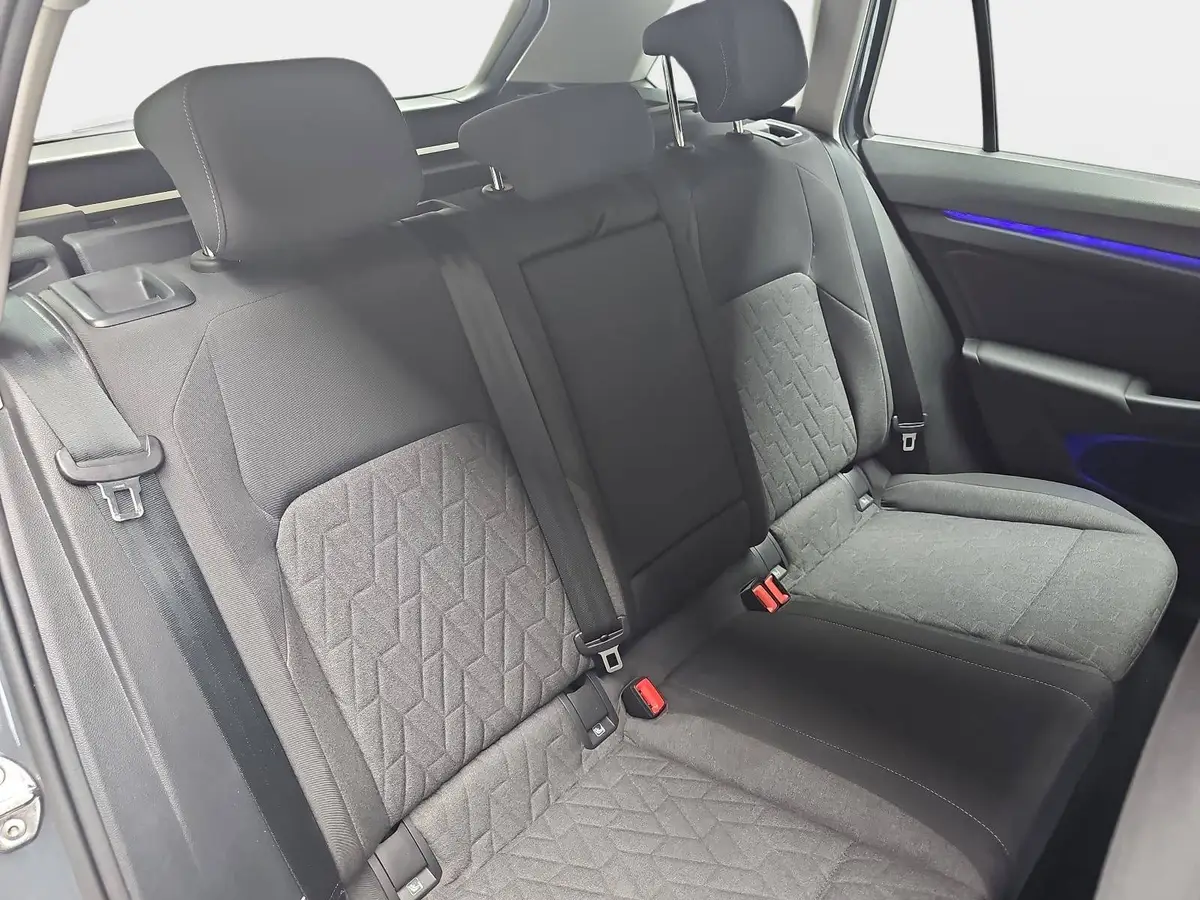 VW GOLF 1.5 TSI VIII VARIANT LIFE LED AHK LM
