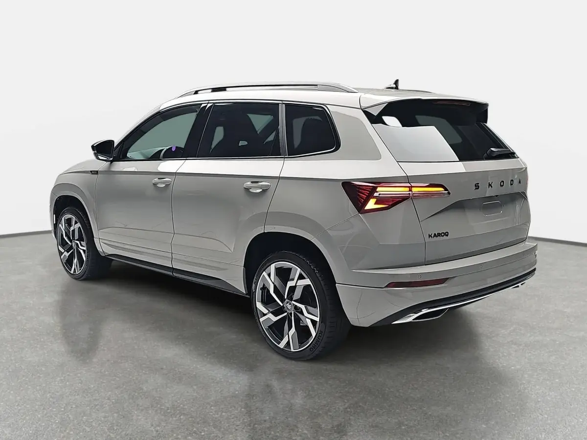 SKODA KAROQ 2.0 TDI DSG SPORTLINE AHK ACC PANO