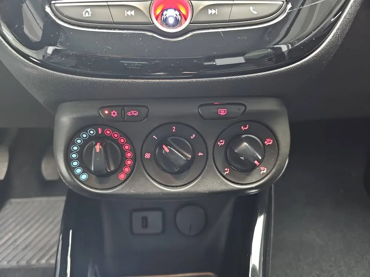 OPEL CORSA E 1.4 TURBO 120 JAHRE BI-XENON LM