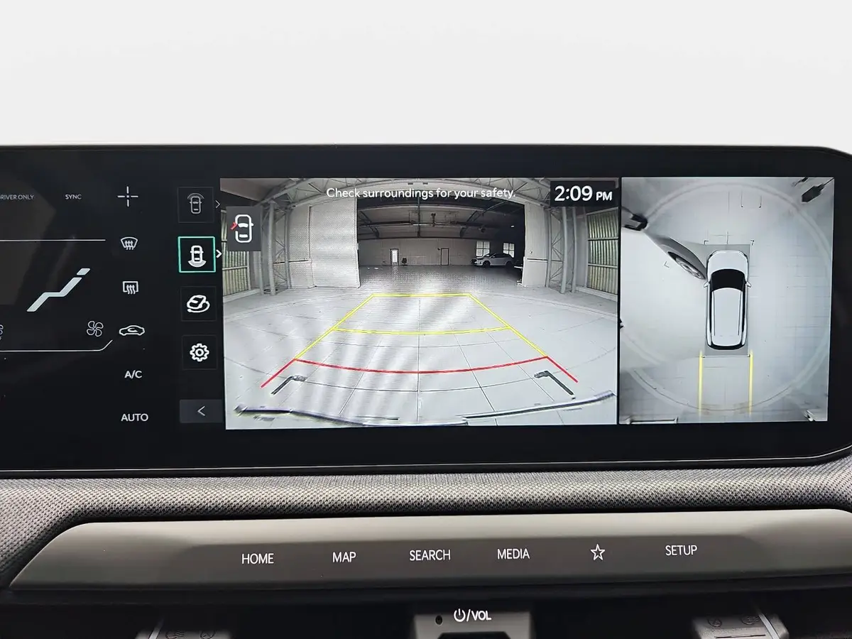 KIA EV3 81.4 KWH EARTH MJ26 WINTER BUSIN. UPGRADE DRIVEWISE-PARK DESIGN SOUND