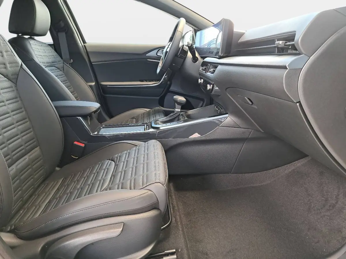 KIA XCEED 1.6 T-GDI 180 DCT SPIRIT MJ27 SOUND SITZ ADVANCED