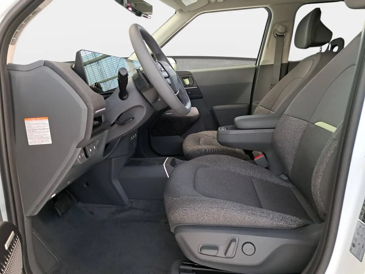 KIA EV2 61.0 KWH EARTH MJ27 4SITZE WINTER-CONNECT TECHN DRIVEWISE-PARK DESIGN
