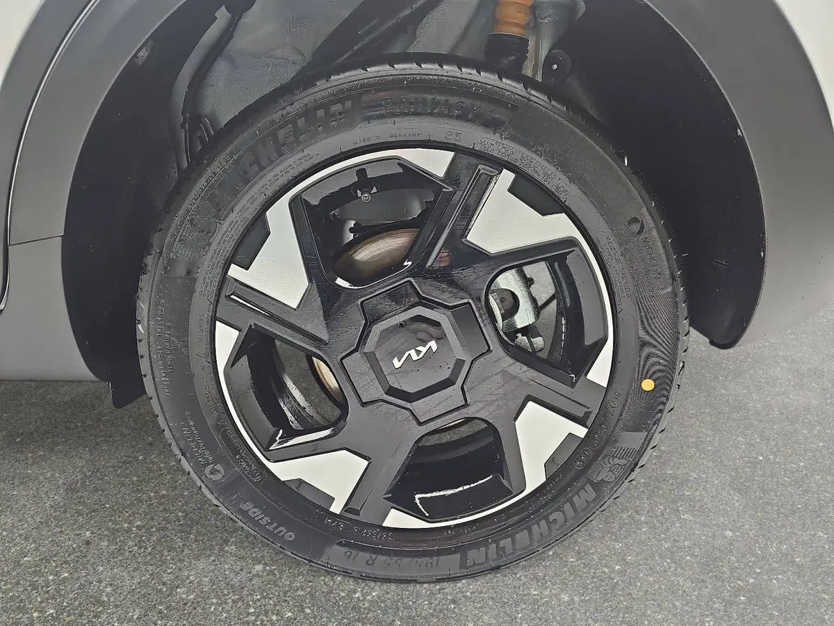 KIA STONIC 1.0 T-GDI 100 DCT VISION MJ26 SITZH. NAVI