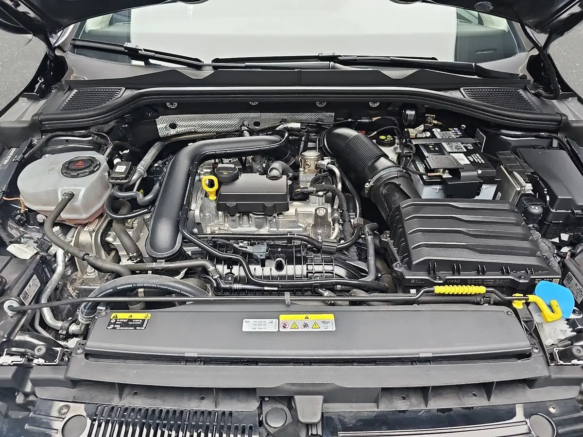 VW GOLF 1.0 TSI VIII LIFE NAVI KAMERA LM
