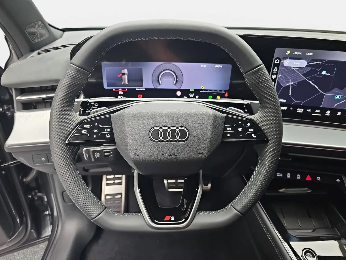 AUDI Q3 TFSI S-TRONIC S-LINE NAVI LED-PLUS PANO