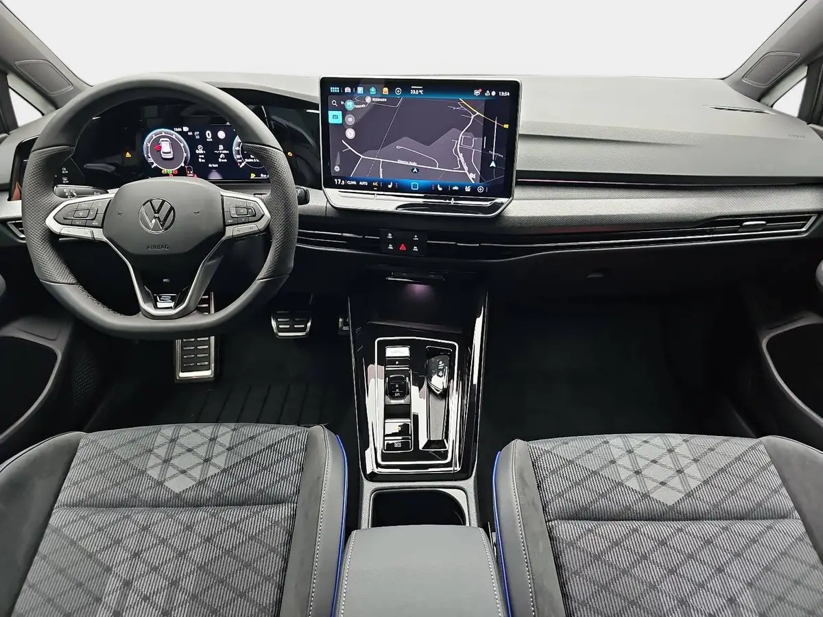 VW GOLF 1.5 ETSI DSG VIII R-LINE NAVI MATRIX-LED