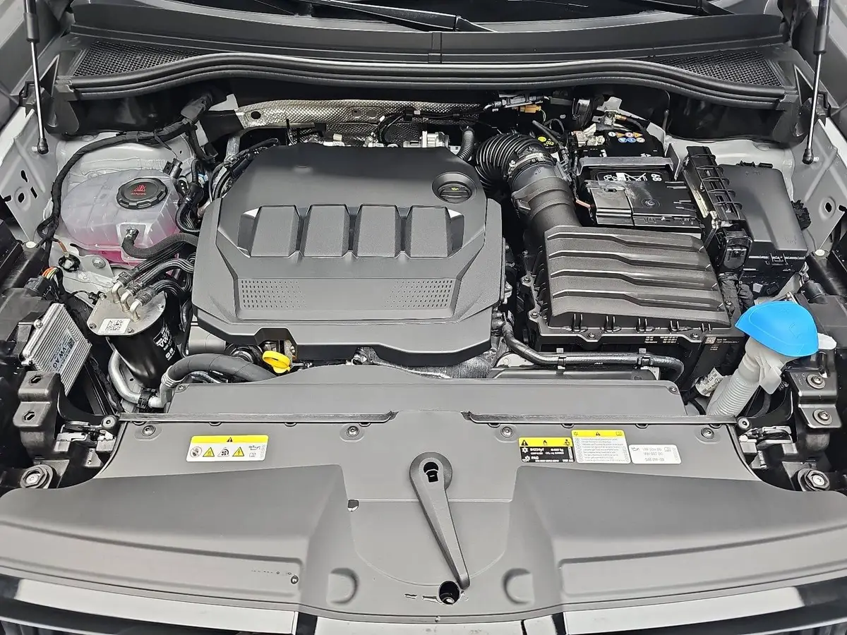 SKODA KODIAQ 2.0 TDI DSG SPORTLINE 4X4 PANO AHK