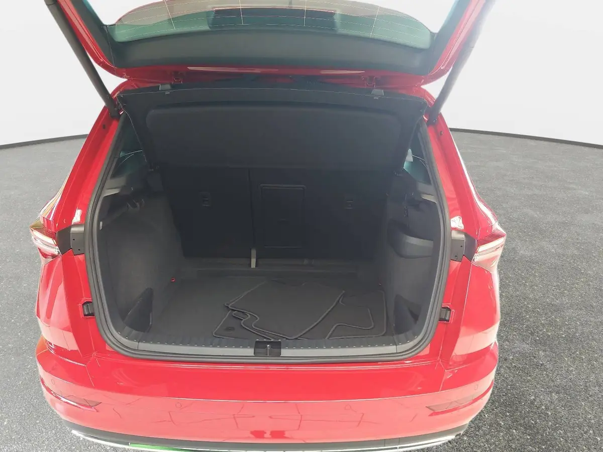 SKODA KAROQ 1.5 TSI DSG SPORTLINE NAVI LED-MATRIX PANO CANTON