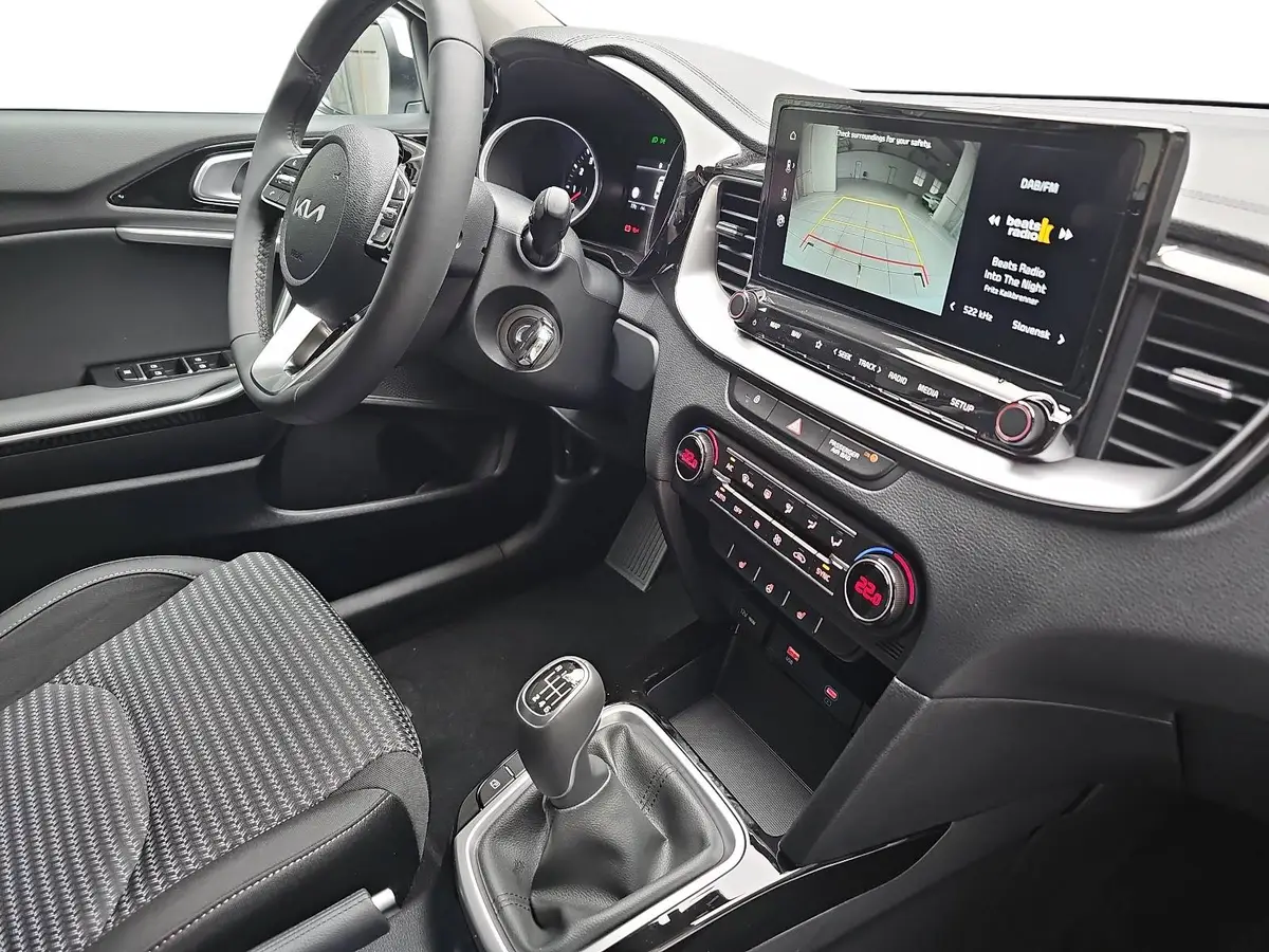 KIA CEED 1.5 T-GDI VISION KOMFORT+ SITZH.