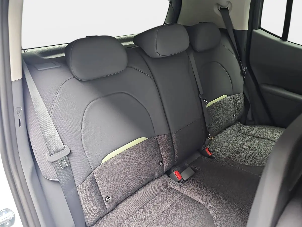 KIA EV2 42.2 KWH EARTH MJ27 WINTER-CONNECT TECHNOLOGY DRIVEWISE-PARK DESIGN