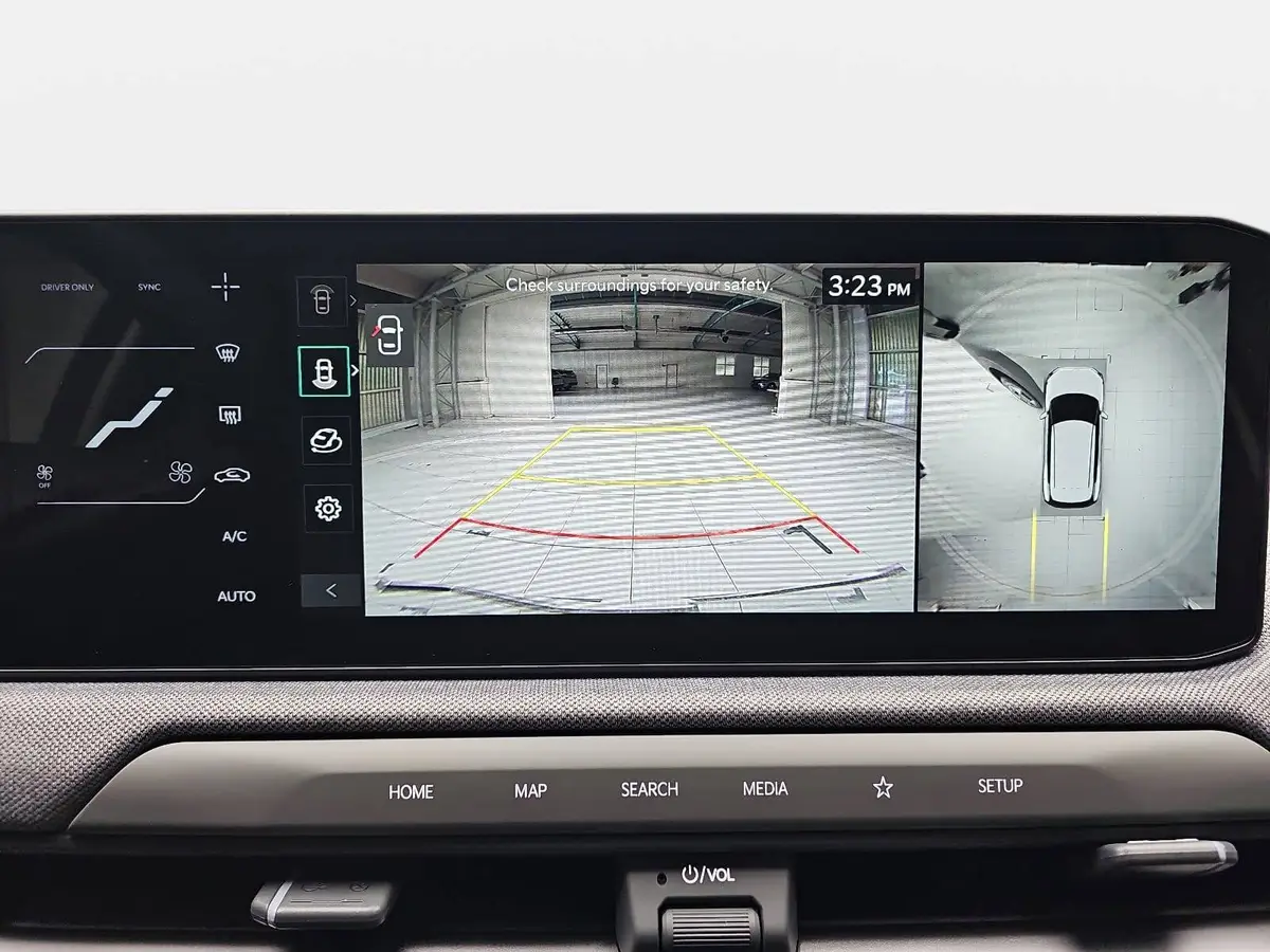 KIA EV3 81.4 KWH EARTH MJ26 WINTER BUSIN. UPGRADE DRIVEWISE-PARK DESIGN SOUND