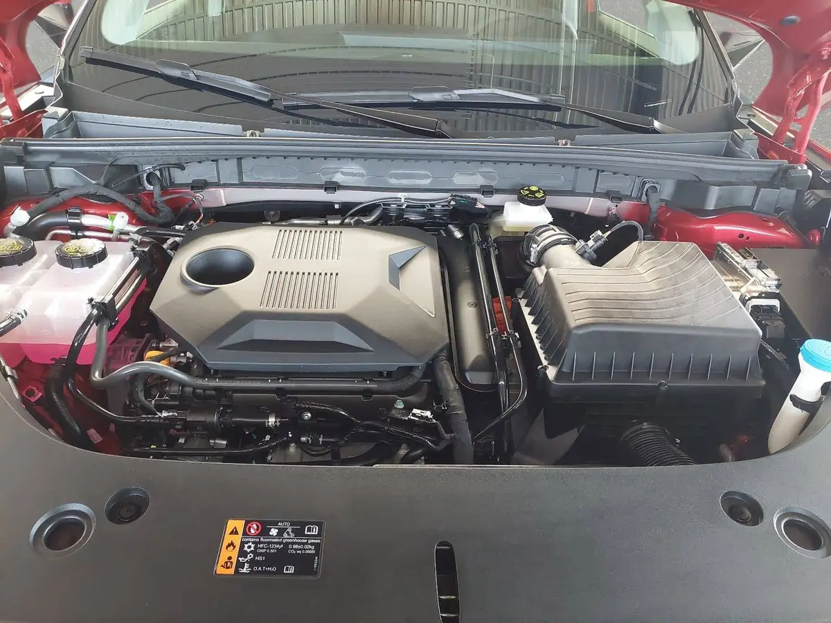MG HS 1.5 PLUG-IN-HYBRID MY25.5 LUXURY LEDER 360-GRAD-KAMERA 19-ZOLL-LM