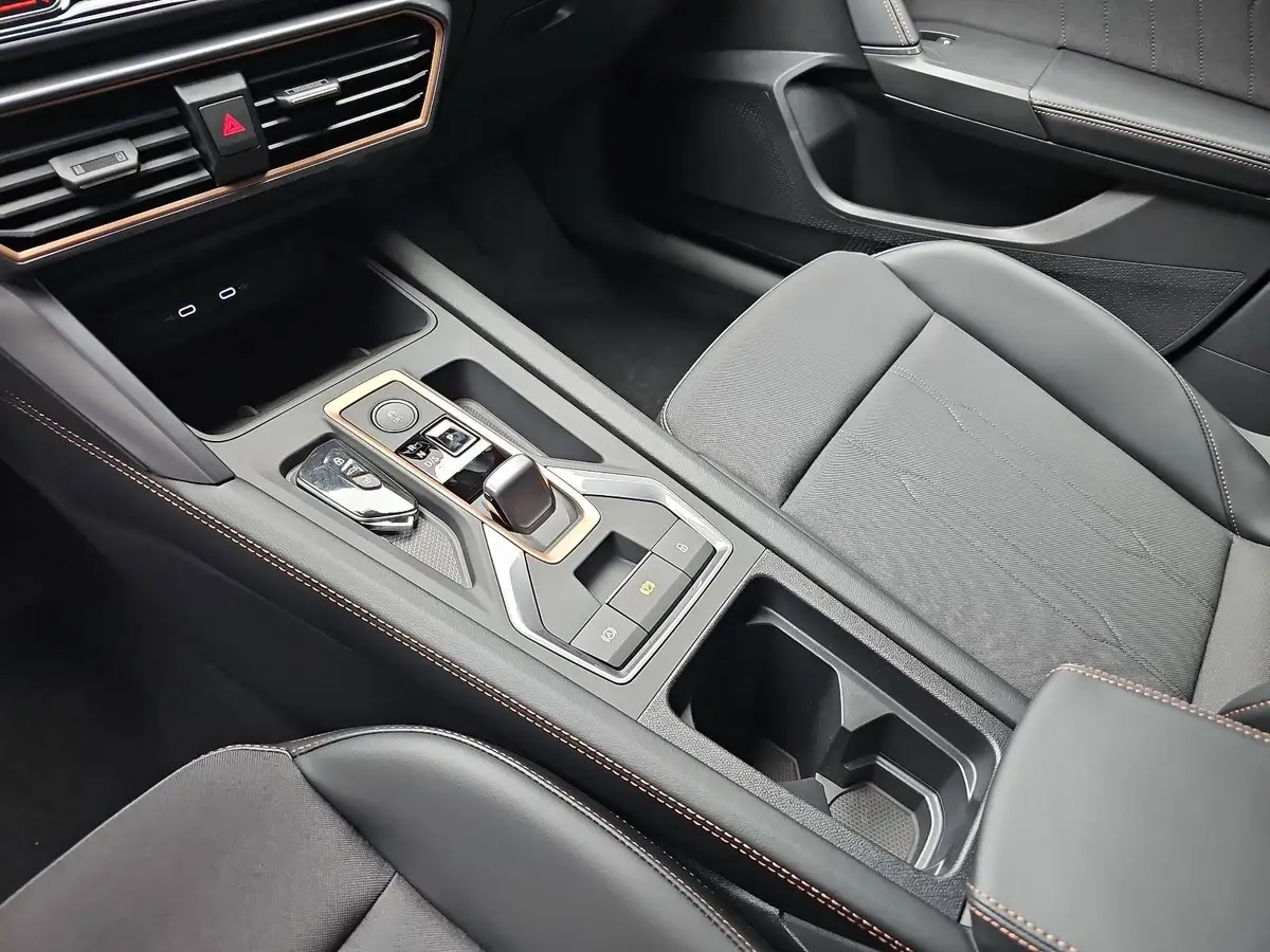 CUPRA LEON ST 1.5 ETSI DSG LED KLIMAAUTO ACC FULL-LINK EL.HECKKL