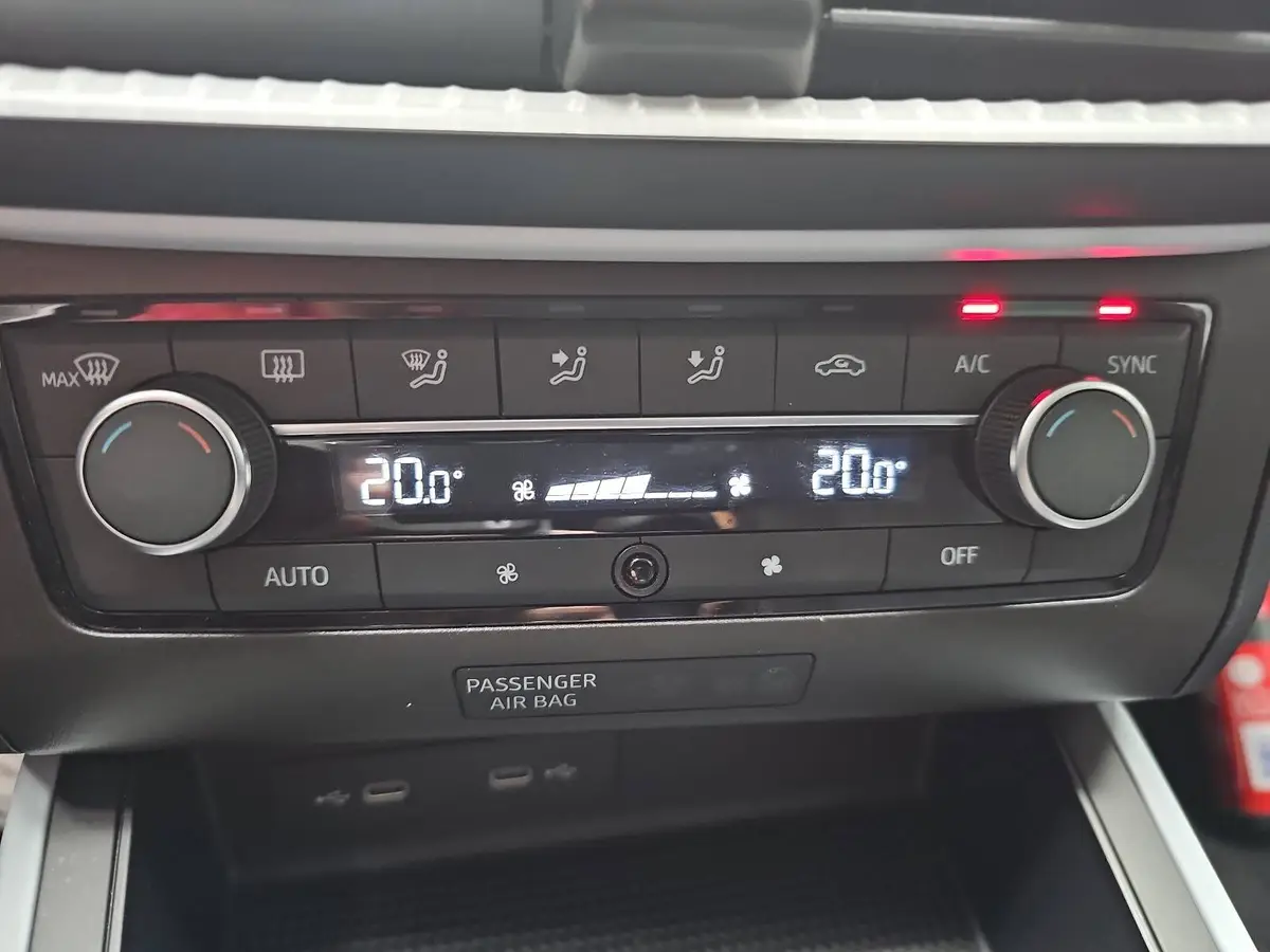 SEAT ARONA 1.0 TSI MOVE! LED KLIMAAUTO FULL-LINK DAB LM16