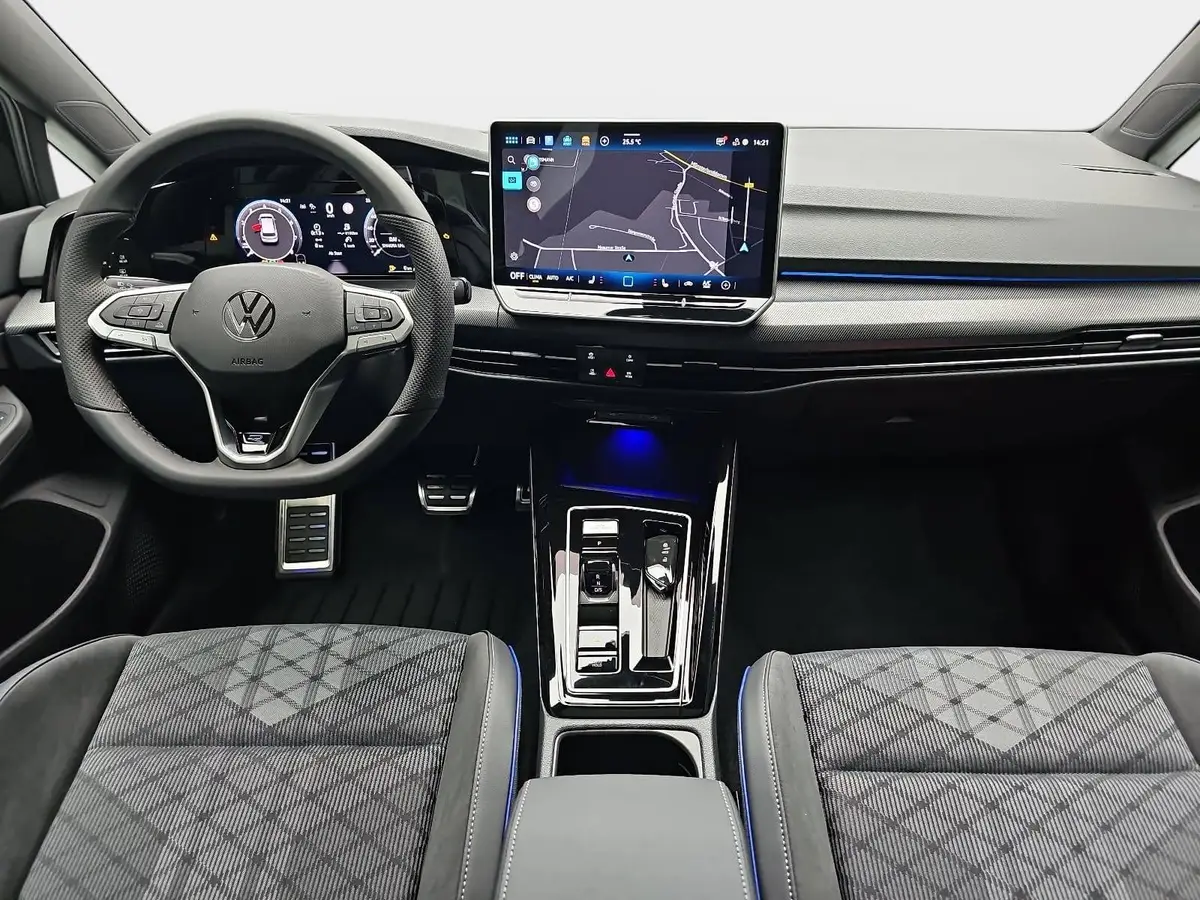 VW GOLF 1.5 ETSI DSG VIII R-LINE NAVI MATRIX-LED