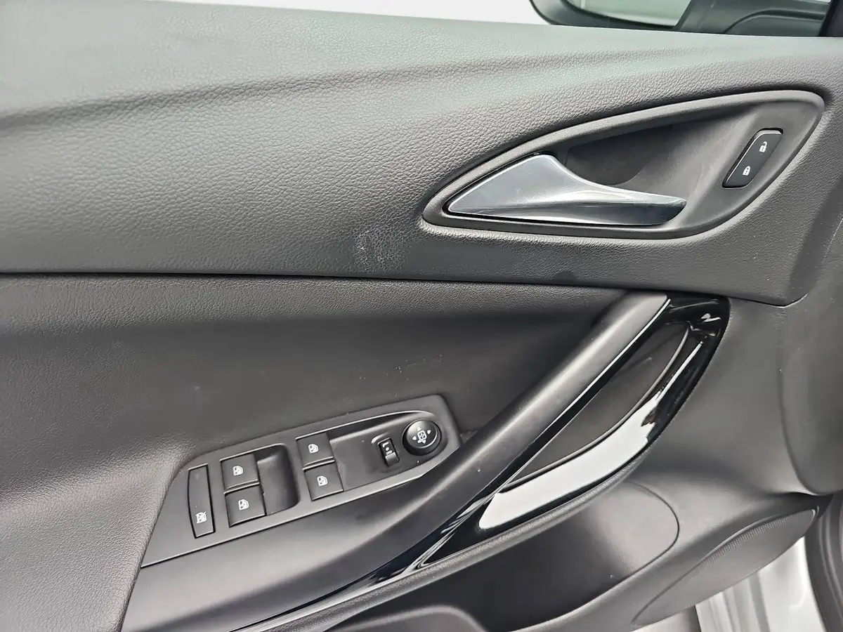 OPEL ASTRA 1.5 D AUTO. ELEGANCE BUSINESS AHK LM