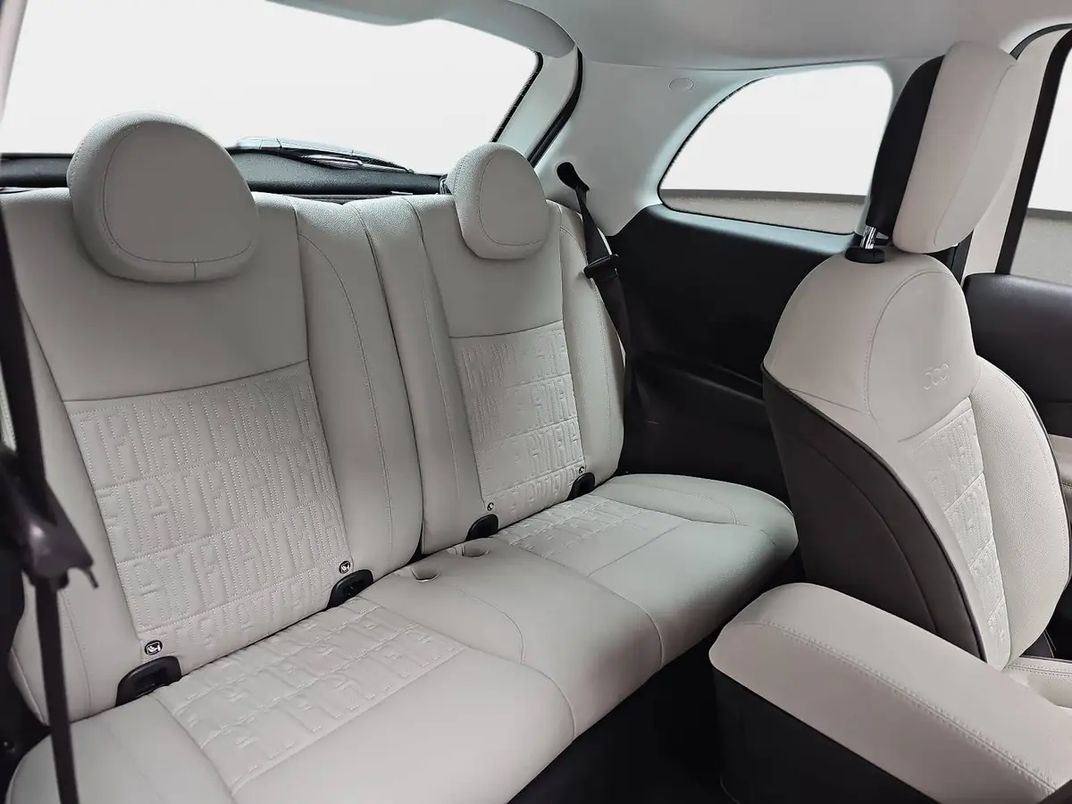 FIAT 500E ELEKTRO 42 KWH LA PRIMA