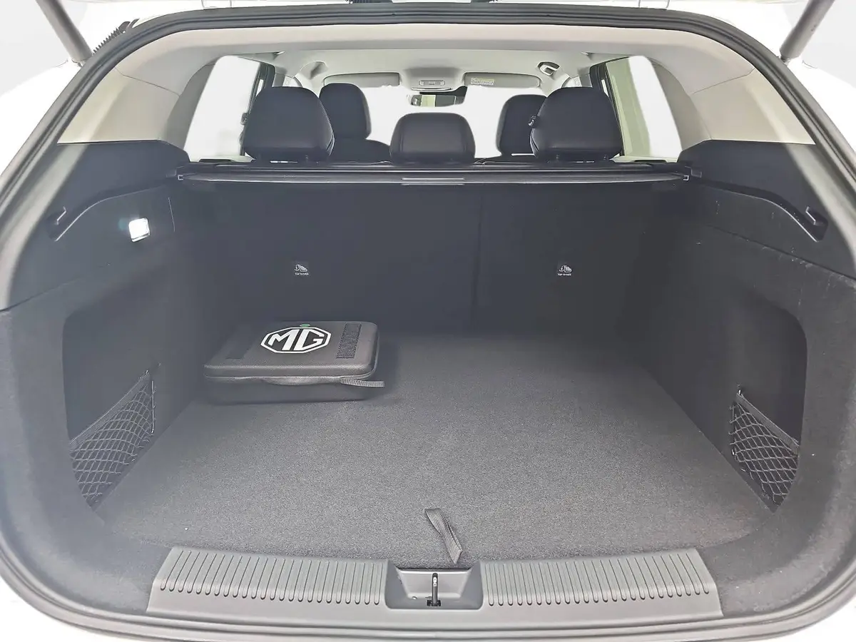 MG HS 1.5 PLUG-IN-HYBRID MY25.5 LUXURY LEDER 360-GRAD-KAMERA 19-ZOLL-LM