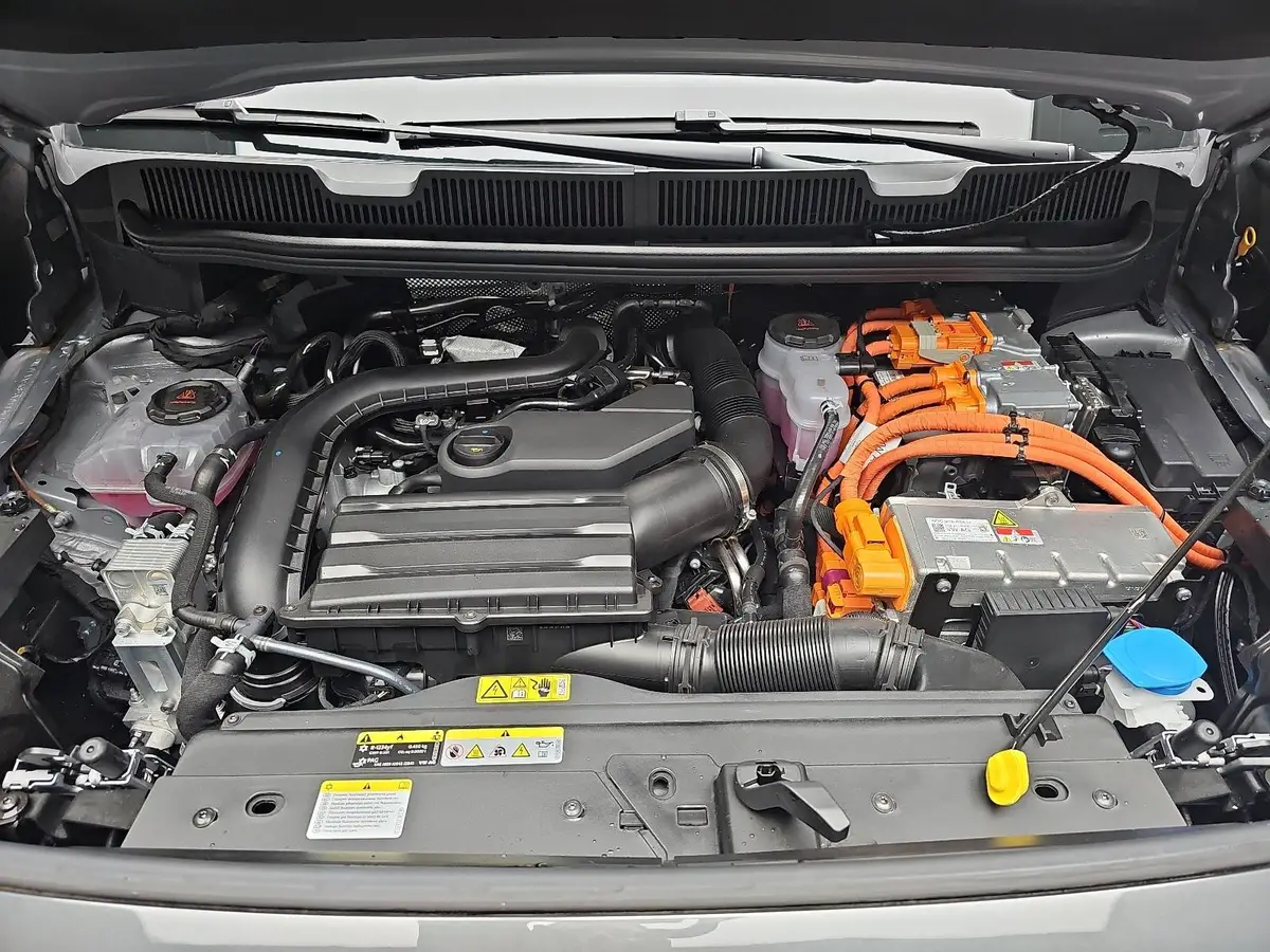 FORD TOURNEO CONNECT 1.5 EB AUTO. PHEV L2 GRAND TITANIUM NAVI LED KLIMA