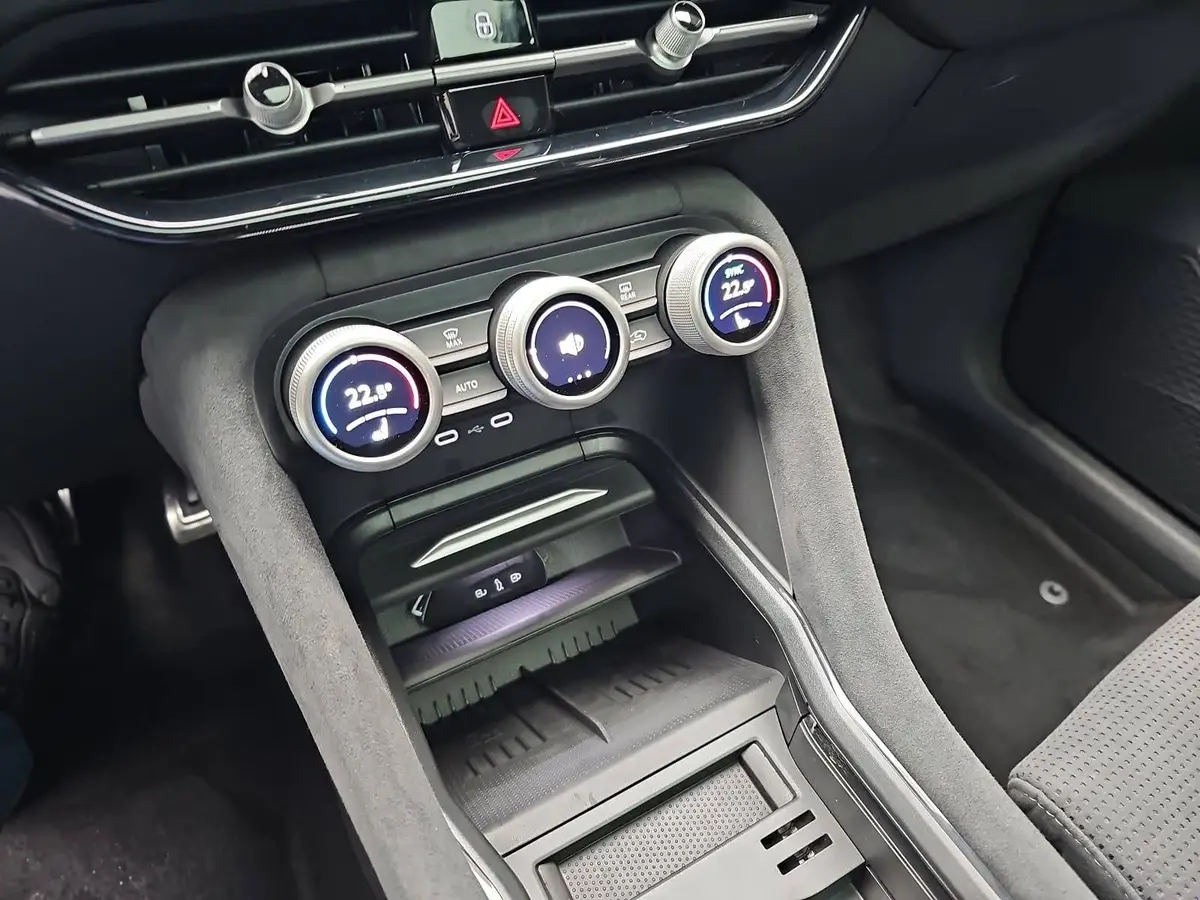 SKODA KODIAQ 2.0 TDI DSG SPORTLINE 4X4 NAVI LED ACC HUD 7-SITZE