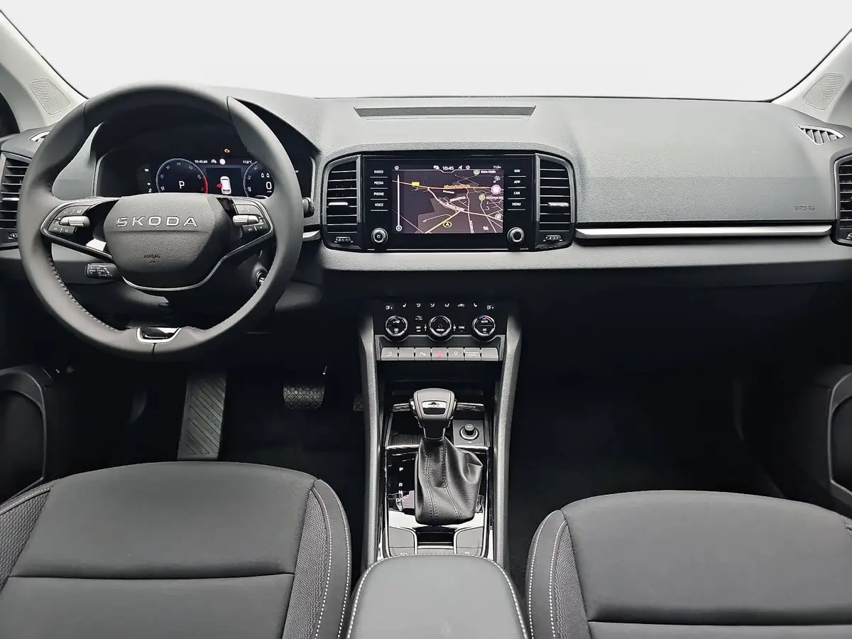 SKODA KAROQ 1.5 TSI DSG SELECTION LED ACC AHK