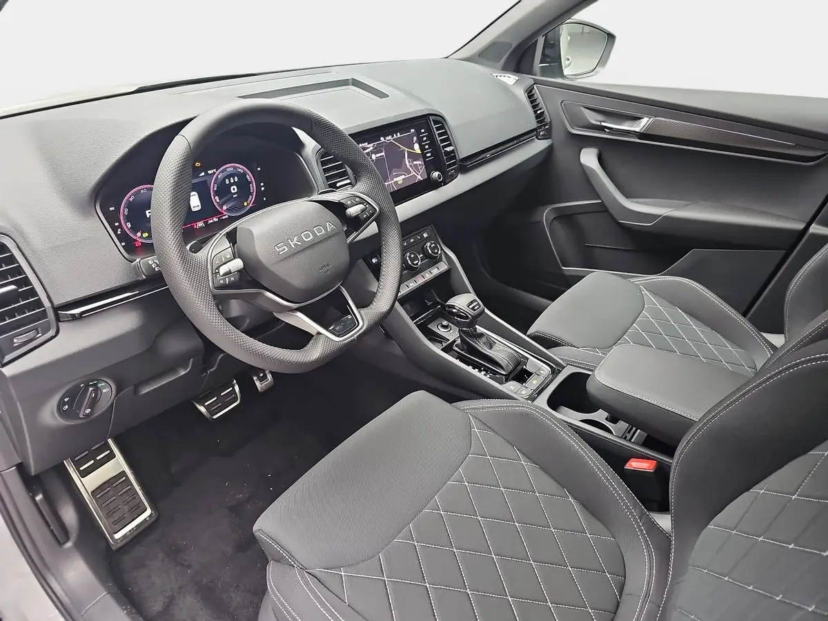SKODA KAROQ 2.0 TDI DSG SPORTLINE 4X4 NAVI LED