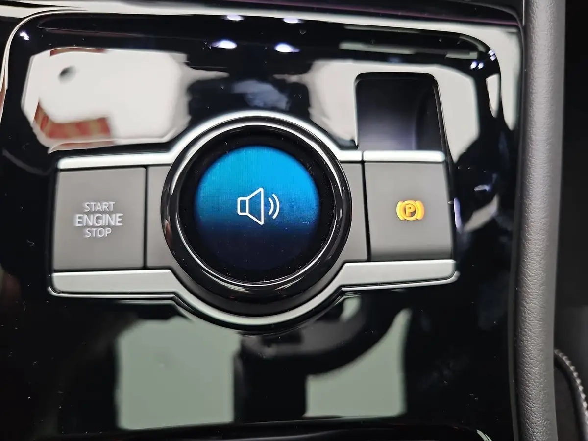 VW TIGUAN 2.0 TDI DSG R-LINE NAVI LED PANO