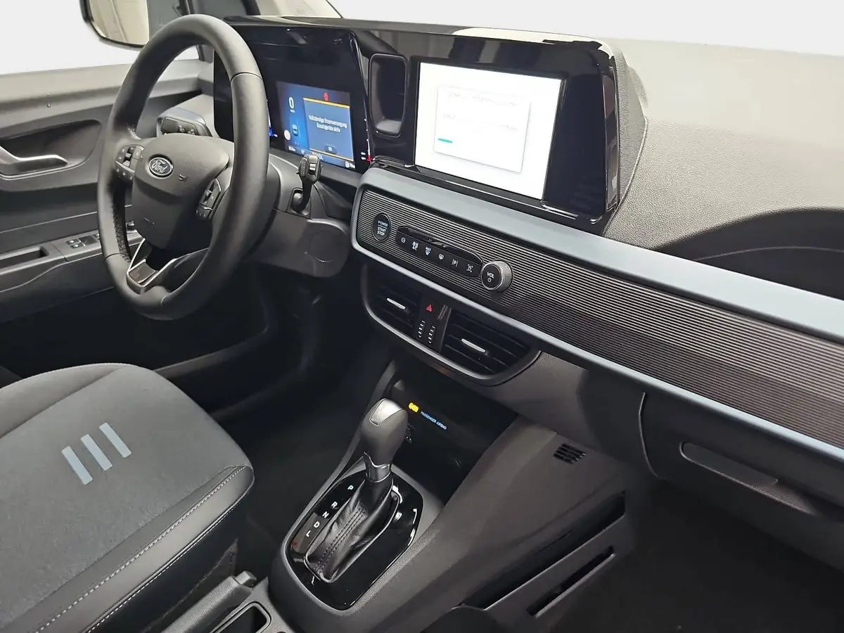 FORD TOURNEO COURIER 1.0 EB AUT. ACTIVE NAVI+ACC+WINTER+SPUR+KAMERA+LM