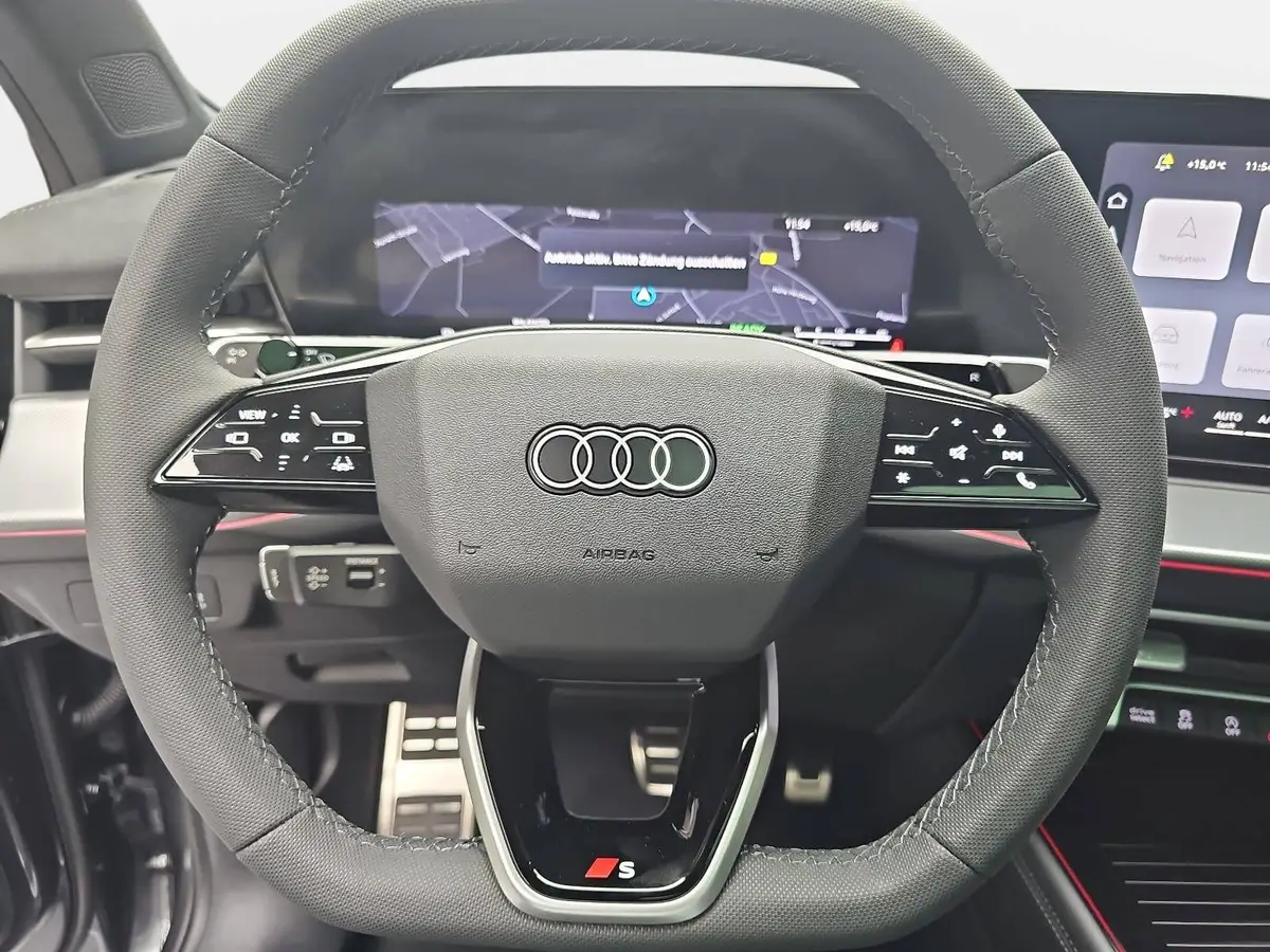 AUDI Q3 TFSI S-TRONIC S-LINE NAVI LED-PLUS PANO