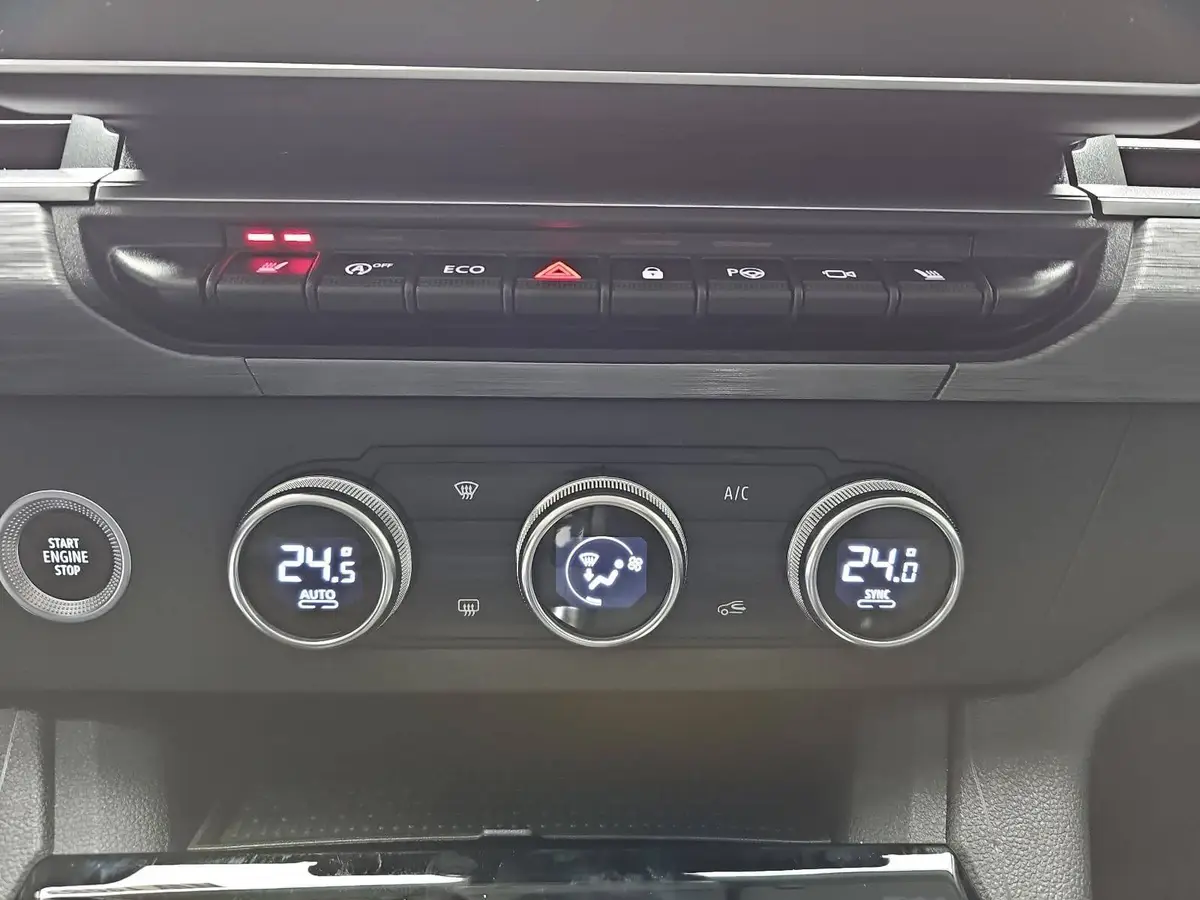 NISSAN TOWNSTAR KOMBI 1.3 DIG-T L2 2.3T AUTO. TEKNA 7-SITZER