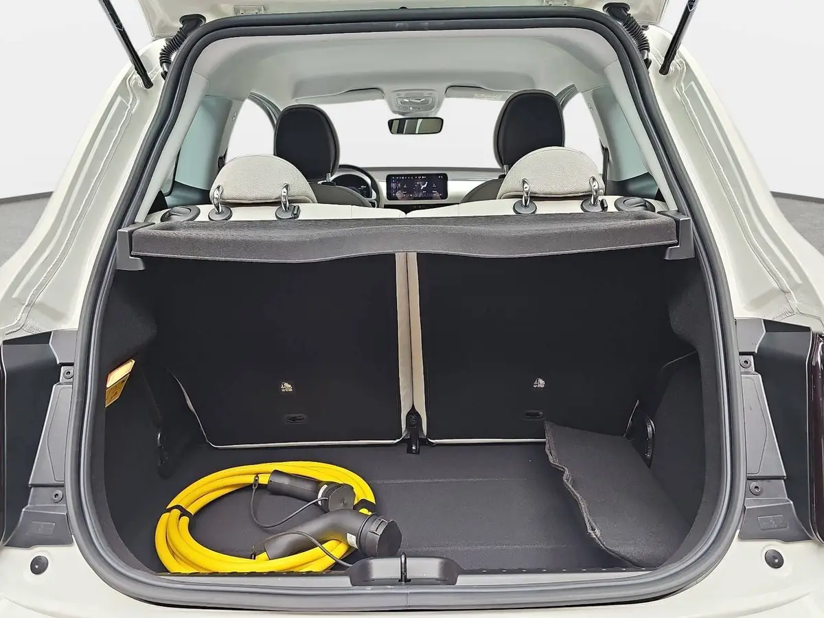 FIAT 500E ELEKTRO 42 KWH LA PRIMA